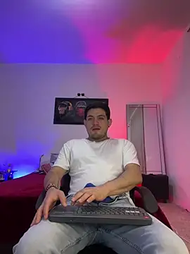 williamsmiiths16 online show from May 2026 10:43:01 AM