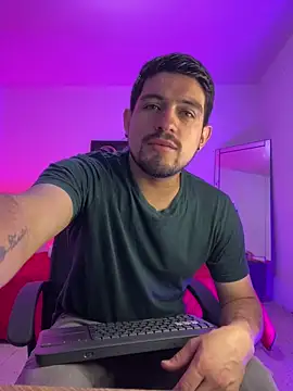 williamsmiiths16 online show from June 2026 11:20:02 AM