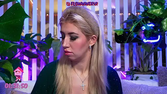 FlowweerGirl online show from February 2026 11:14:01 PM