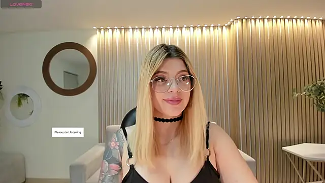 MadisonKane online show from April 2026 11:30:02 AM