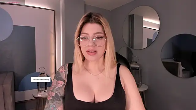 MadisonKane online show from April 2026 11:26:02 AM