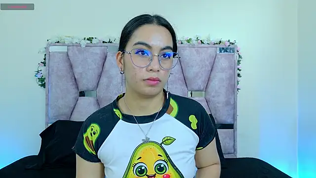 iris and damian online show from December 2025 03:41:01 PM