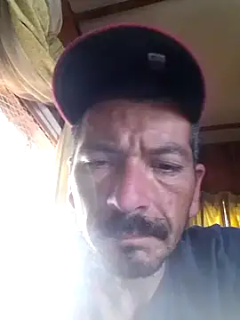 Snapshot of Guero0751@xh chatting on December 2024 10:46:02 PM Guero0751xh online show from December 2024 10:46:02 PM