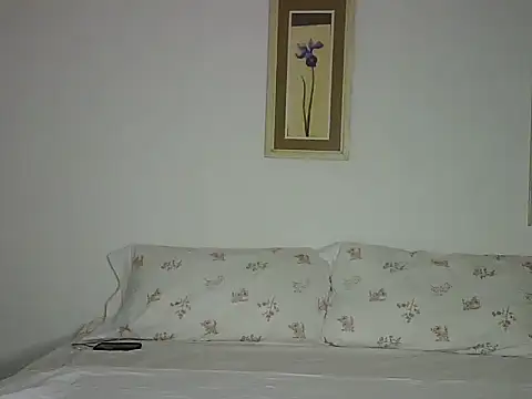 Snapshot of katerinepol chatting on December 2025 02:50:02 AM katerinepol online show from December 2025 02:50:02 AM