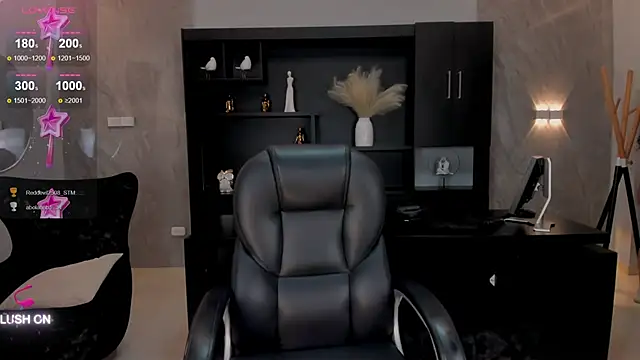 Snapshot of ChloeManson chatting on December 2024 11:39:01 PM ChloeManson online show from December 2024 11:39:01 PM