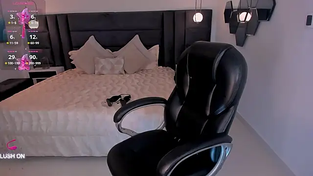 Snapshot of ChloeManson chatting on December 2024 11:53:02 PM ChloeManson online show from December 2024 11:53:02 PM