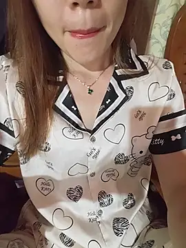 Baby-Linh online show from June 2026 06:51:01 AM