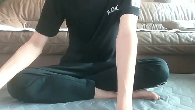 Snapshot of dongjun21 chatting on February 2026 06:42:01 AM dongjun21 online show from February 2026 06:42:01 AM