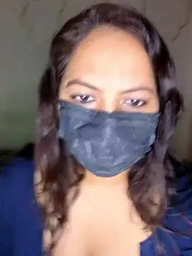 Snapshot of Beauty_bhabhi44 chatting on December 2025 05:18:02 PM Beauty bhabhi44 online show from December 2025 05:18:02 PM