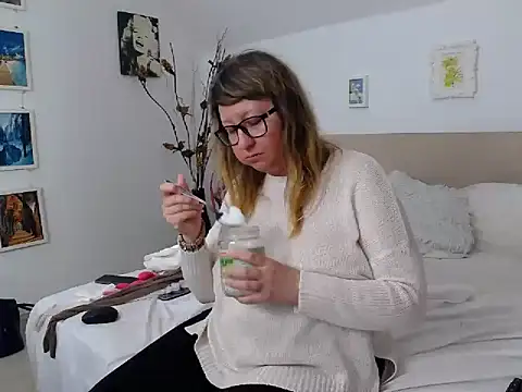 OlgaPavlova online show from April 2026 11:31:01 AM