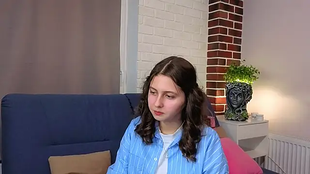 Snapshot of DanetteSaab chatting on December 2025 07:10:02 PM DanetteSaab online show from December 2025 07:10:02 PM