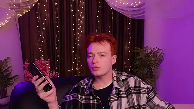 Kristenegor online show from January 2026 09:50:02 PM