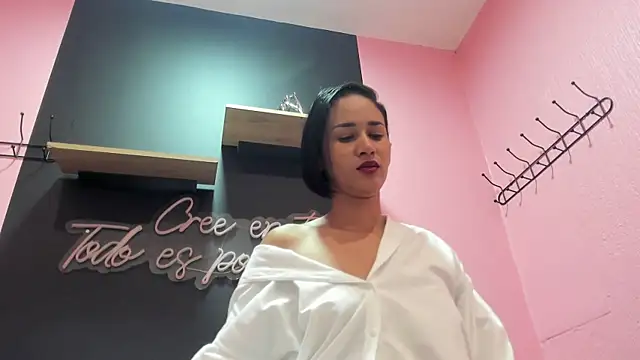 Scarleth Fox  online show from April 2026 05:24:01 PM