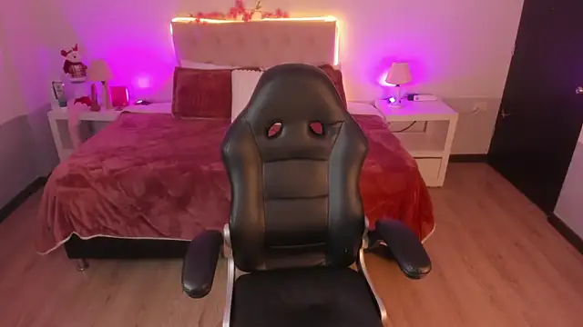 Snapshot of Celeste_Rous__ chatting on December 2025 12:36:02 PM Celeste Rous online show from December 2025 12:36:02 PM