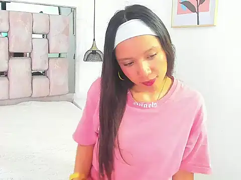 Hannah stuart online show from February 2026 02:17:02 PM