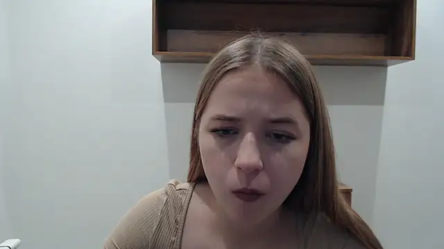 SweetBellaa  online show from December 2025 01:18:02 PM