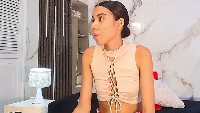 BellaHarpeer online show from June 2026 07:34:01 PM