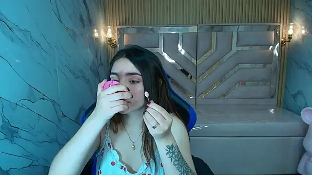 emily  r  online show from February 2026 12:44:02 PM