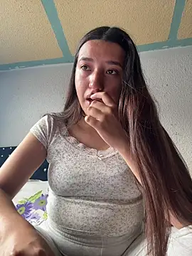 Alix Rousses21 online show from January 2026 07:04:01 PM