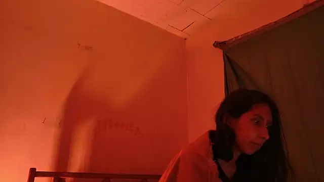MoonLipsON- online show from May 2026 11:10:01 PM
