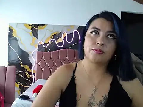 xxxEffy- online show from December 2025 07:32:01 PM