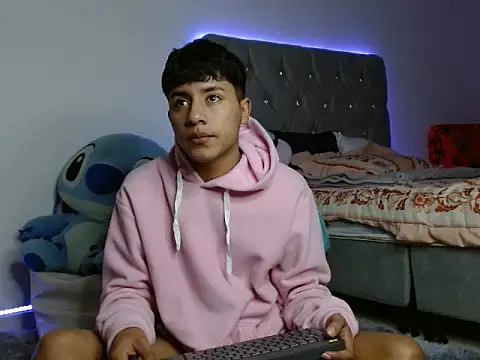 Sebas Ross04 online show from December 2025 06:52:01 AM