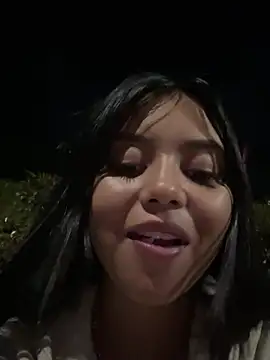 Snapshot of EvaniaBlu chatting on January 2026 02:27:01 AM EvaniaBlu online show from January 2026 02:27:01 AM