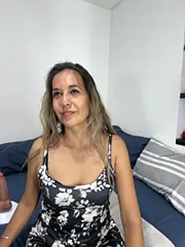 Snapshot of sandrafarrely chatting on May 2026 12:17:01 AM sandrafarrely online show from May 2026 12:17:01 AM