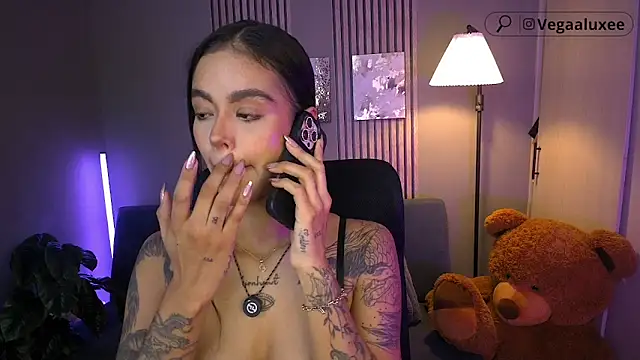 VegaLuxe online show from May 2026 03:07:02 PM