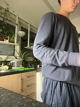 hungspanishtwink online show from February 2026 10:13:02 PM