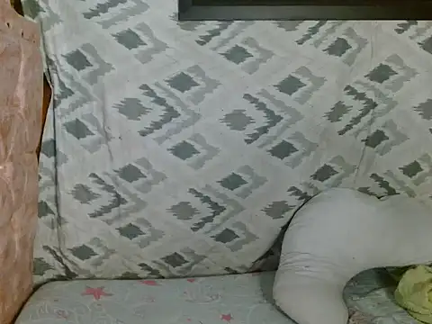 Snapshot of caro_lil chatting on February 2026 09:55:01 PM caro lil online show from February 2026 09:55:01 PM