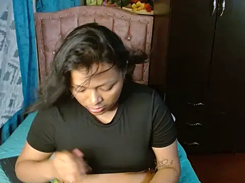 Snapshot of caro_lil chatting on February 2026 03:16:02 AM caro lil online show from February 2026 03:16:02 AM