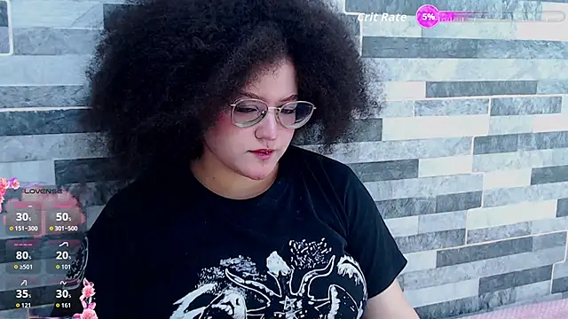 Snapshot of _Your_Doll chatting on December 2025 11:10:02 PM Your Doll online show from December 2025 11:10:02 PM