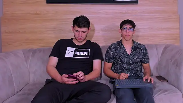 big  friends online show from April 2026 12:27:01 AM