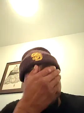 moneytalk516 online show from December 2025 04:55:01 AM