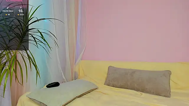 Ellen Foxks online show from March 2026 01:43:02 AM