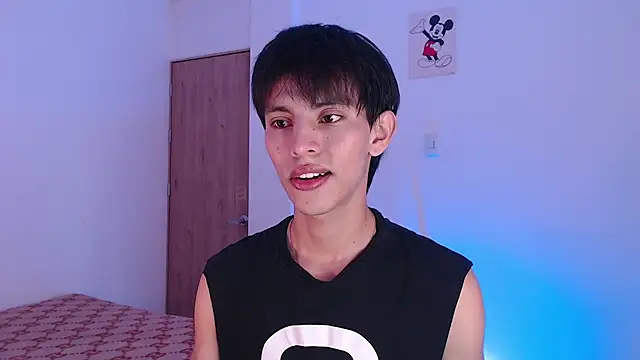 andrew courtzz online show from May 2026 06:38:02 PM