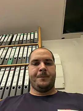 Snapshot of GeilerFinn95 chatting on June 2026 04:52:01 PM GeilerFinn95 online show from June 2026 04:52:01 PM