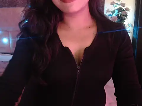 Snapshot of Lola_Bebe chatting on April 2026 04:35:02 AM Lola Bebe online show from April 2026 04:35:02 AM