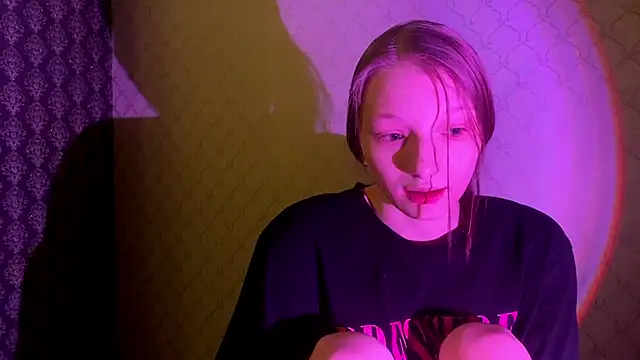 Cleonoth2o online show from February 2026 08:01:01 PM