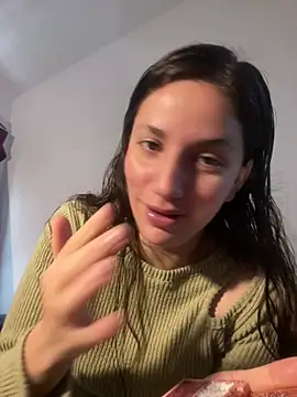 Snapshot of Marestrella-25 chatting on July 2026 03:32:02 PM Marestrella-25 online show from July 2026 03:32:02 PM