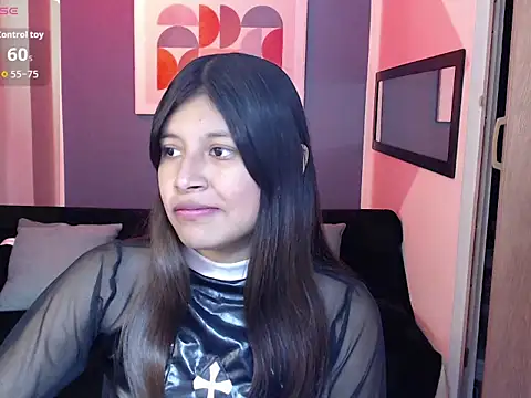 Snapshot of Hannna_Velour chatting on December 2025 02:11:01 PM Hannna Velour online show from December 2025 02:11:01 PM