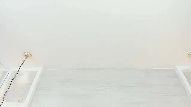 danna loyd online show from December 2025 03:33:01 AM