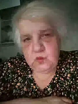 HapinessLovee online show from April 2026 03:53:01 PM