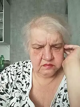 HapinessLovee online show from June 2026 05:23:01 AM