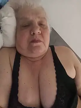 HapinessLovee online show from June 2026 06:25:01 AM