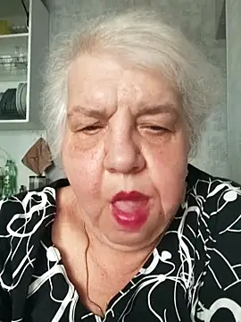 HapinessLovee online show from June 2026 01:34:02 PM
