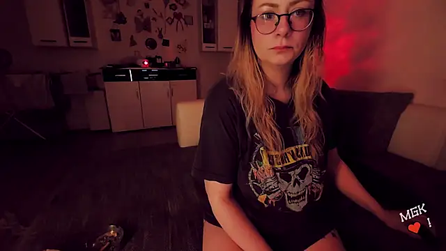 mindfvkc online show from May 2026 01:00:01 AM