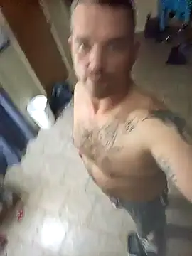 Lee trippy online show from April 2026 03:15:01 AM