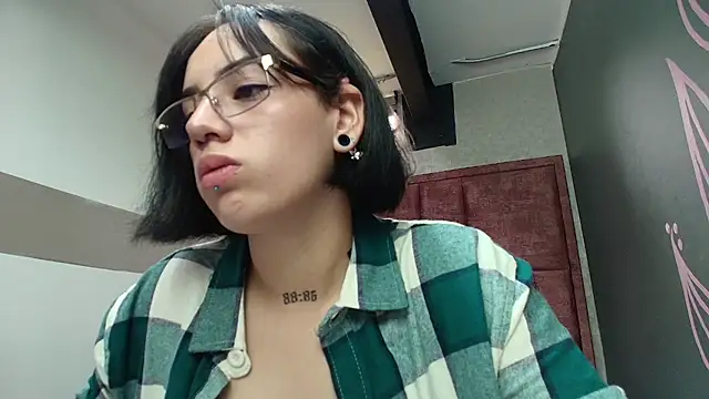 Kiara Fox   online show from April 2026 09:20:02 PM